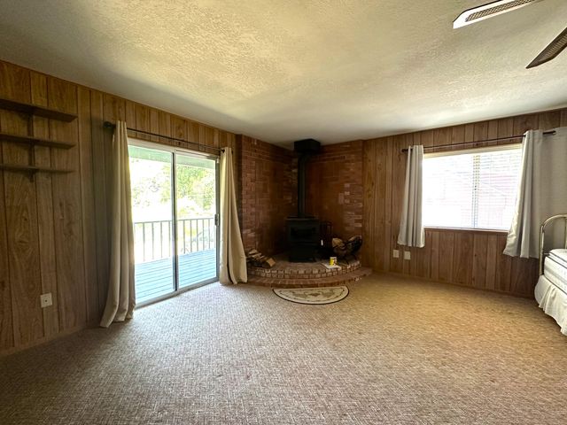 301 Capinero Drive, California Hot Springs, CA 93207