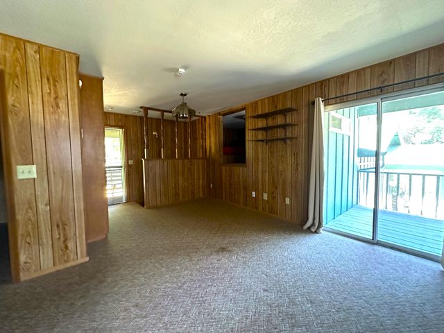 301 Capinero Drive, California Hot Springs, CA 93207