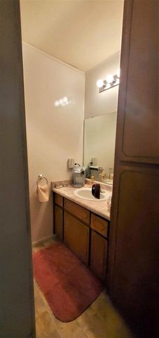 301 Capinero Drive, California Hot Springs, CA 93207