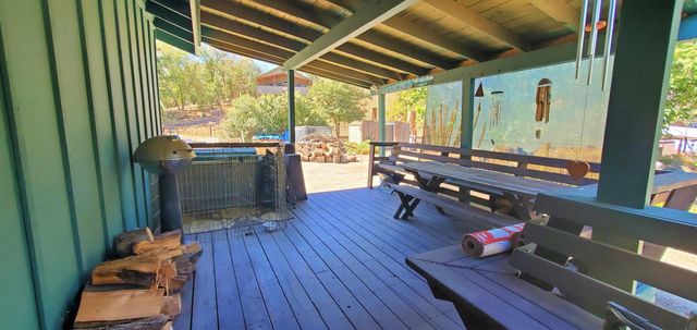 301 Capinero Drive, California Hot Springs, CA 93207