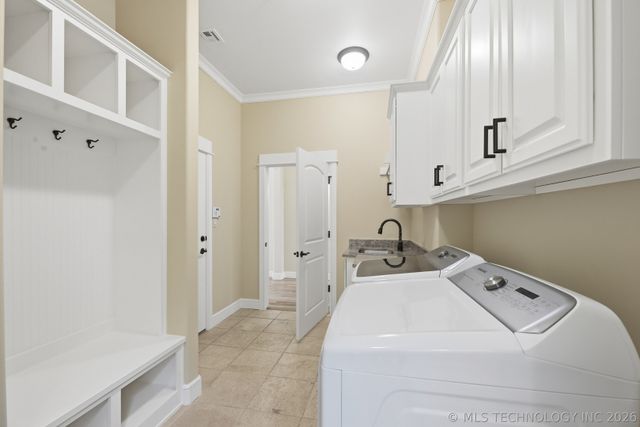 8402 S Nogales Street W, Tulsa, OK 74132