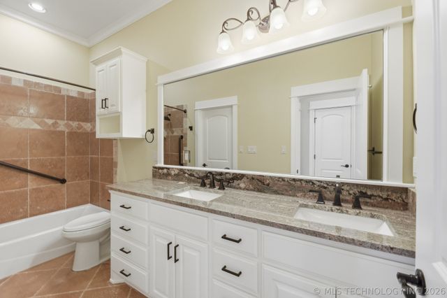 8402 S Nogales Street W, Tulsa, OK 74132