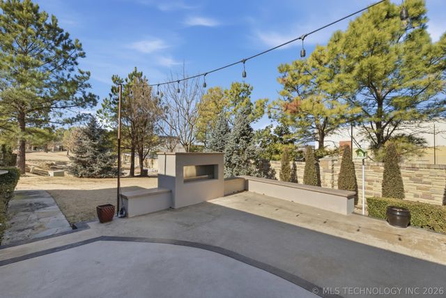 8402 S Nogales Street W, Tulsa, OK 74132