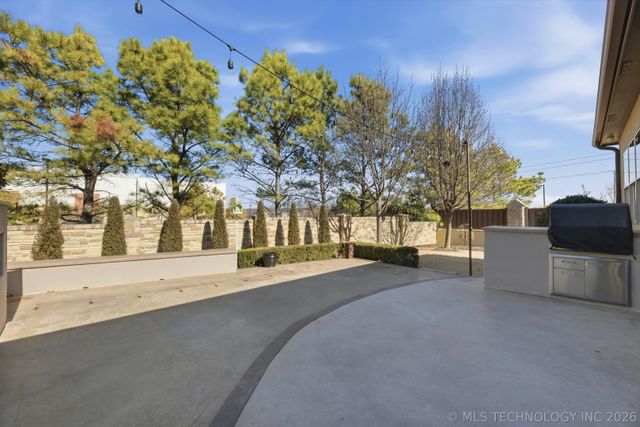 8402 S Nogales Street W, Tulsa, OK 74132