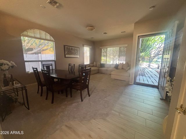 6028 W KRISTAL Way, Glendale, AZ 85308