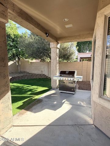 6028 W KRISTAL Way, Glendale, AZ 85308