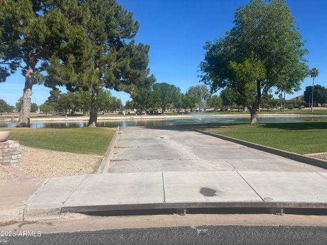 6028 W KRISTAL Way, Glendale, AZ 85308