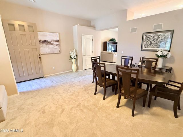 6028 W KRISTAL Way, Glendale, AZ 85308