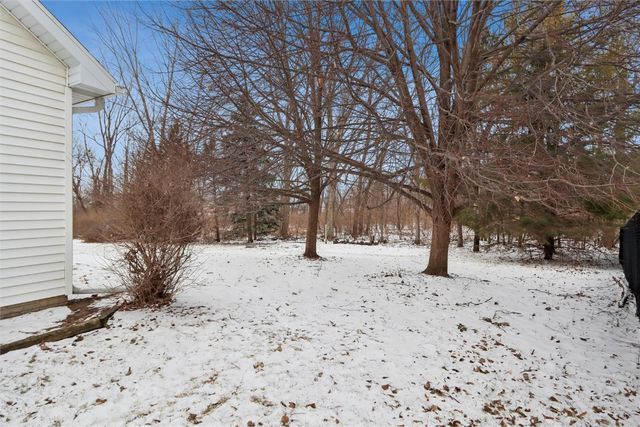 1845 Lyndhurst Drive, Hiawatha, IA 52233