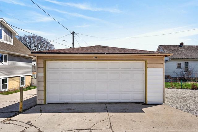 716 Rogers STREET, Milwaukee, WI 53204