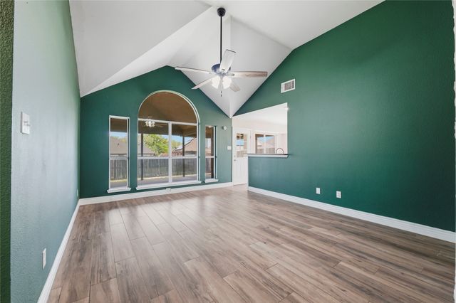 6770 Daren Drive, Fort Worth, TX 76137