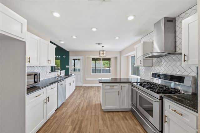 6770 Daren Drive, Fort Worth, TX 76137