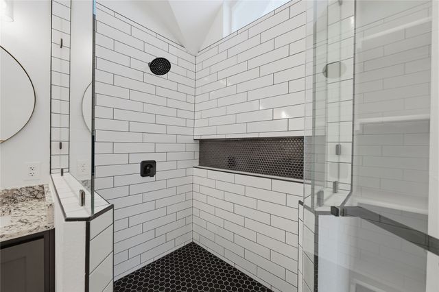 6770 Daren Drive, Fort Worth, TX 76137