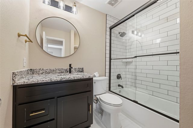 6770 Daren Drive, Fort Worth, TX 76137