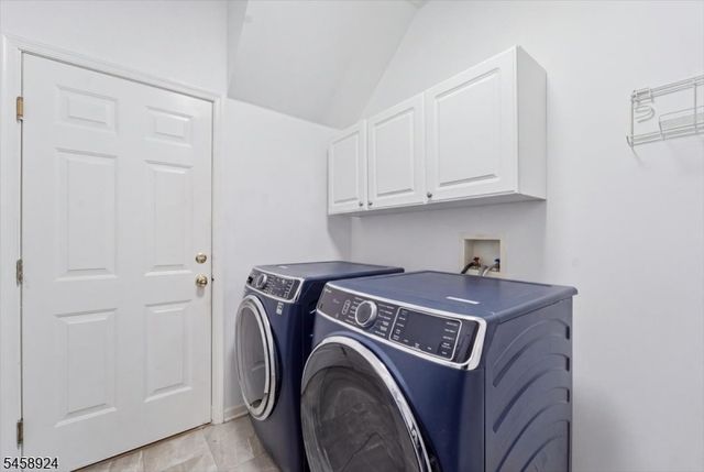 42 Margaret Dr, Franklin Twp., NJ 08873