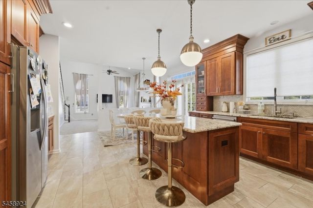 42 Margaret Dr, Franklin Twp., NJ 08873