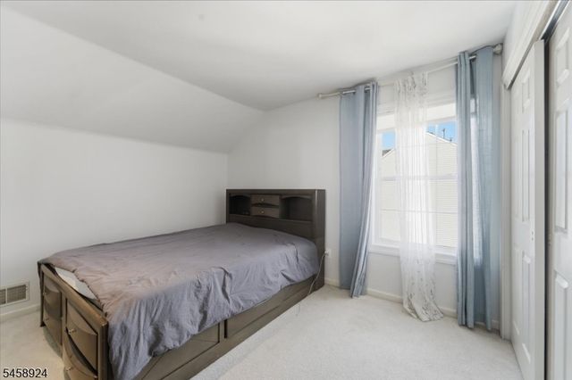 42 Margaret Dr, Franklin Twp., NJ 08873