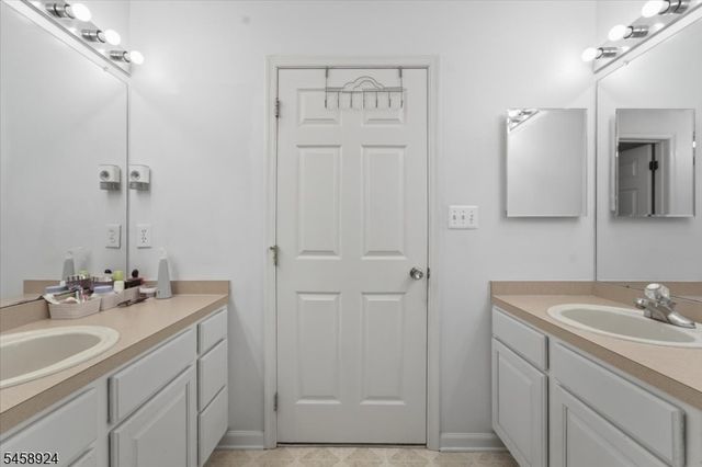 42 Margaret Dr, Franklin Twp., NJ 08873