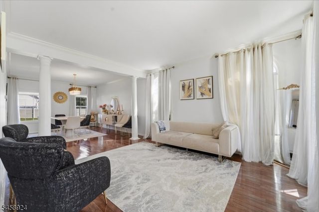 42 Margaret Dr, Franklin Twp., NJ 08873