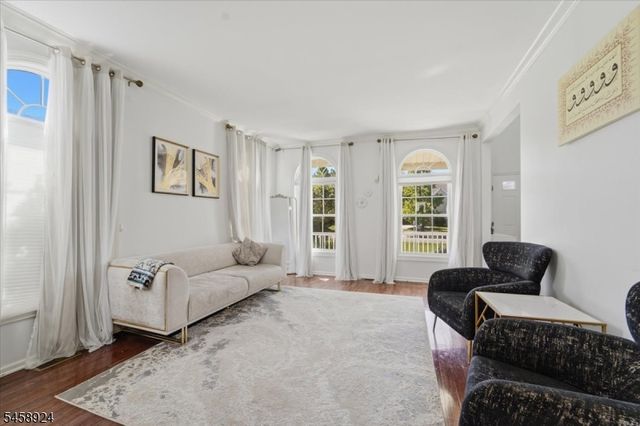42 Margaret Dr, Franklin Twp., NJ 08873