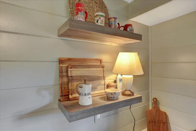 190 Upper Slate Creek Rd, Grass Valley, CA 95945