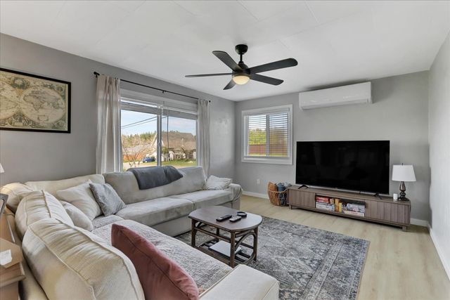 190 Upper Slate Creek Rd, Grass Valley, CA 95945