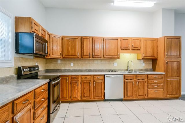 9457 Harold Drive, St Louis, MO 63134