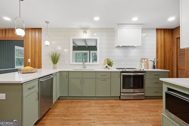 3547 EMBRY, Atlanta, GA 30341