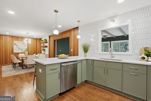 3547 EMBRY, Atlanta, GA 30341