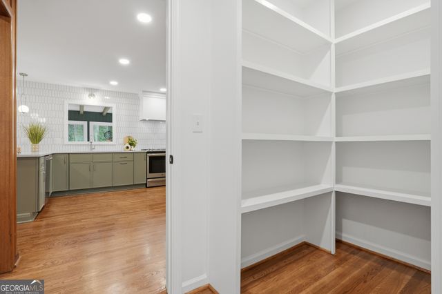 3547 EMBRY, Atlanta, GA 30341