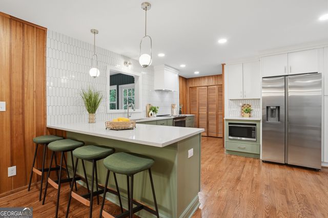 3547 EMBRY, Atlanta, GA 30341