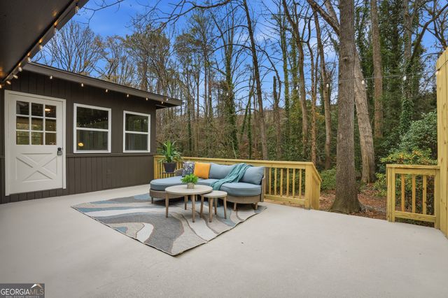 3547 EMBRY, Atlanta, GA 30341