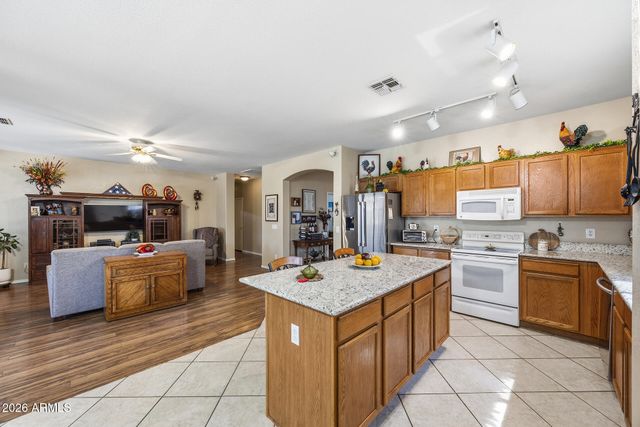 11664 N 86TH Lane, Peoria, AZ 85345