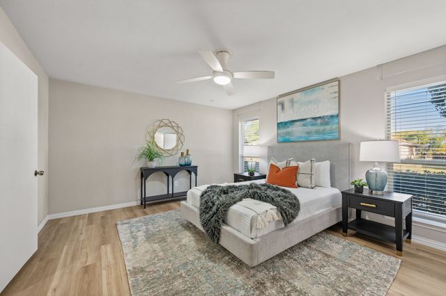 1723 Post Oak Drive, Bedford, TX 76021