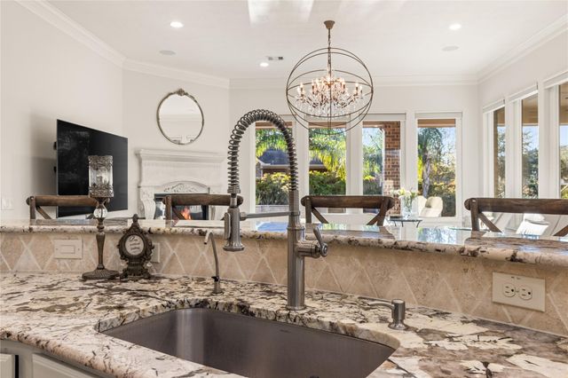 13702 Banks View Court, Houston, TX 77059