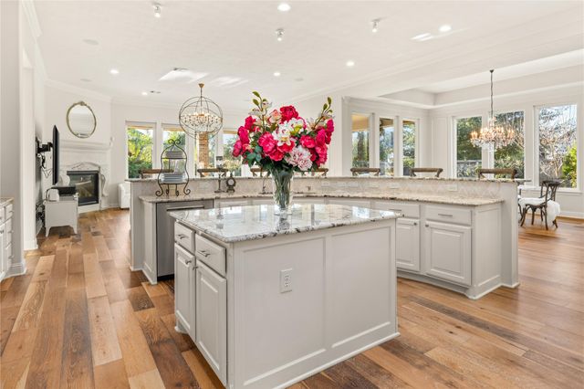 13702 Banks View Court, Houston, TX 77059