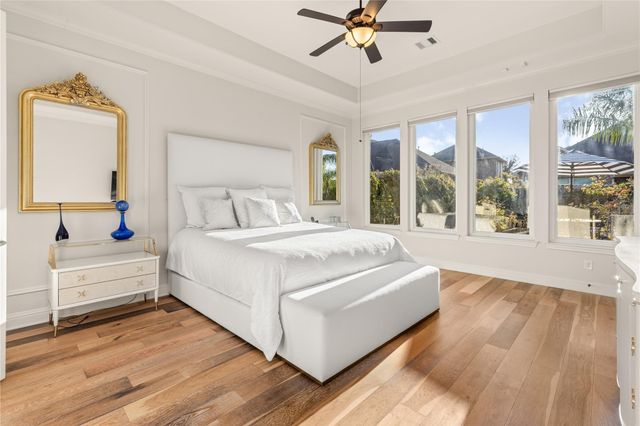 13702 Banks View Court, Houston, TX 77059