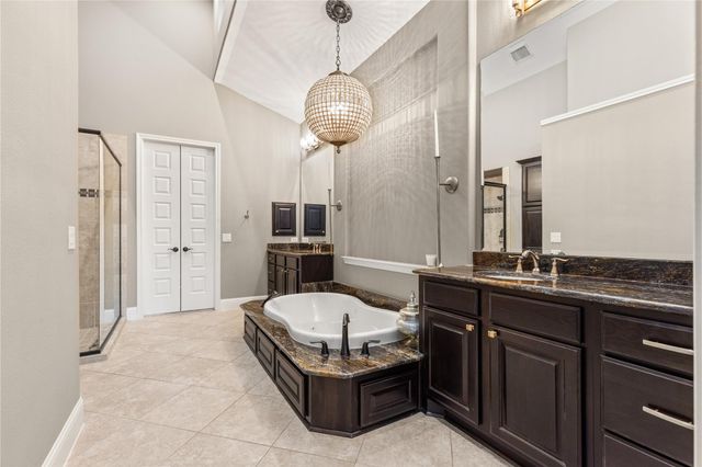 13702 Banks View Court, Houston, TX 77059