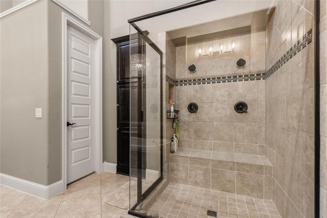 13702 Banks View Court, Houston, TX 77059