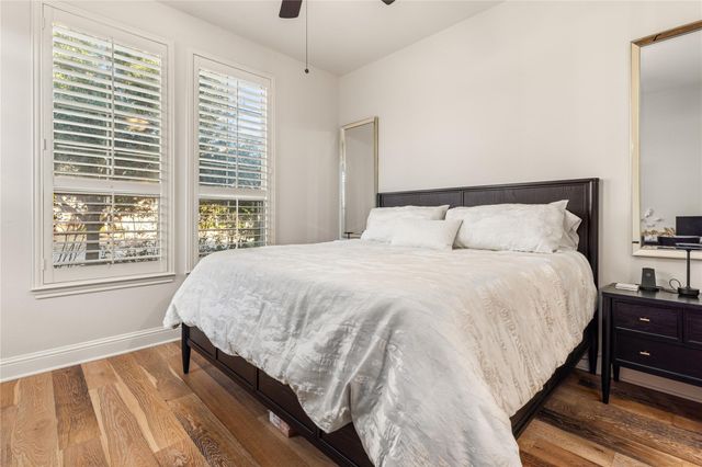 13702 Banks View Court, Houston, TX 77059