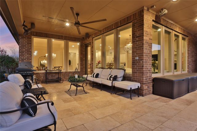 13702 Banks View Court, Houston, TX 77059