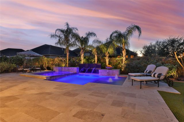 13702 Banks View Court, Houston, TX 77059