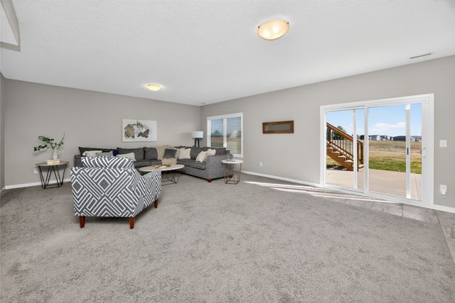 2726 Shady Lane Drive, Norwalk, IA 50211