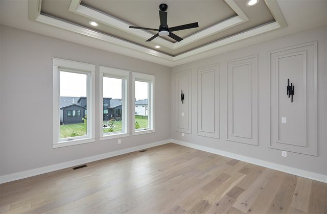 17686 Hammontree Drive, Clive, IA 50325