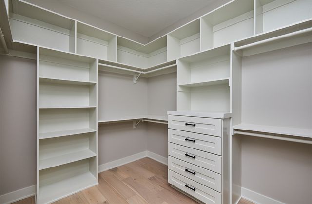 17686 Hammontree Drive, Clive, IA 50325