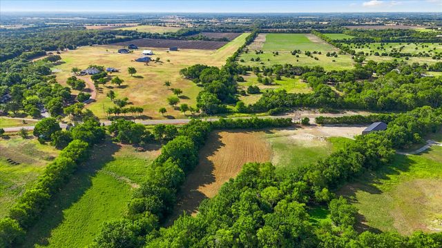 5329 Fm-121, Van Alstyne, TX 75495