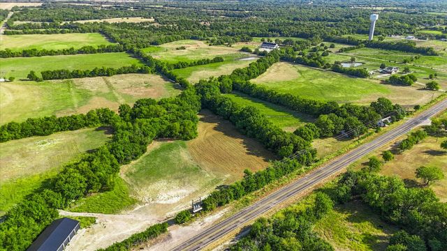 5329 Fm-121, Van Alstyne, TX 75495