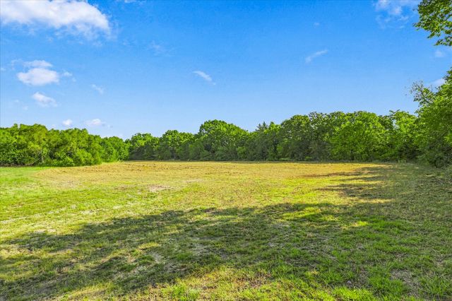 5329 Fm-121, Van Alstyne, TX 75495