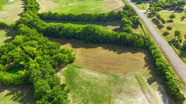 5329 Fm-121, Van Alstyne, TX 75495