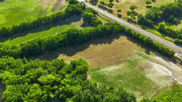 5329 Fm-121, Van Alstyne, TX 75495